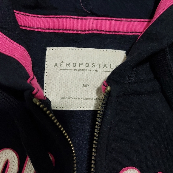 Sweater - Picture 2 of 2